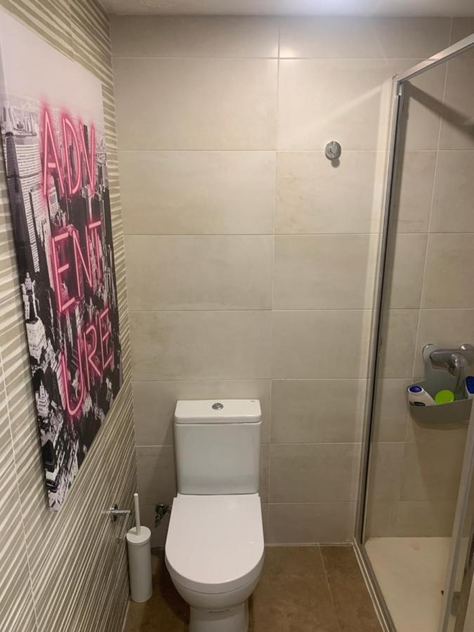 Campanar Room With Private Bathroom Valencia Exterior foto